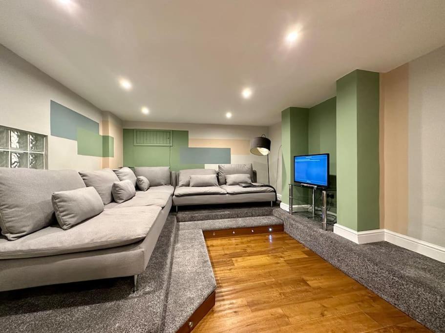 Stunning 5 Bed House In Chapel Allerton, Sleeps 9 利兹 外观 照片
