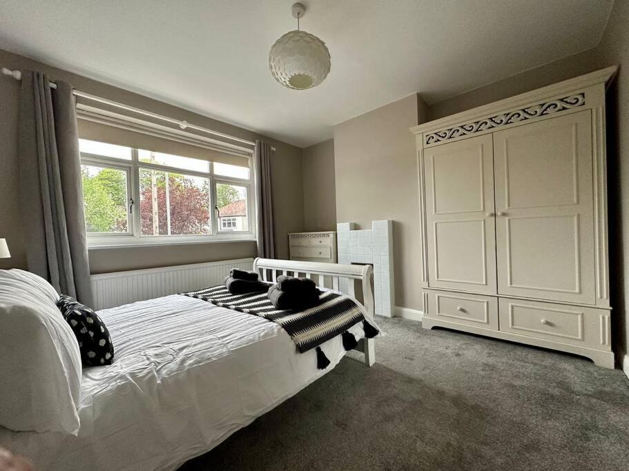 Stunning 5 Bed House In Chapel Allerton, Sleeps 9 利兹 外观 照片